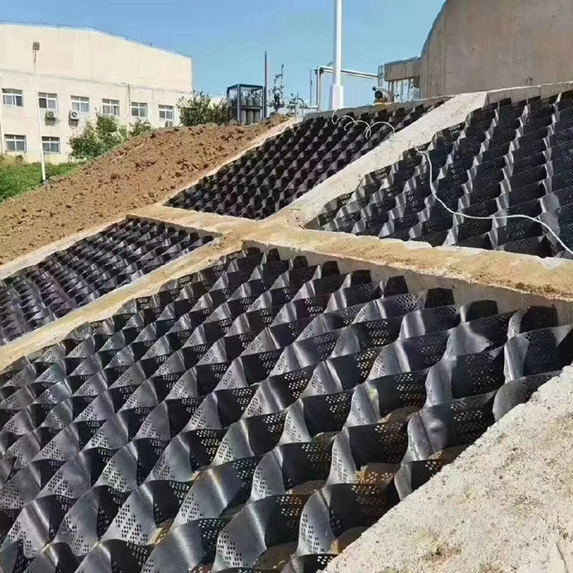 Système de confinement cellulaire géocellulaire en plastique HDPE