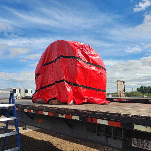 Bâches résistantes de bobine de vinyle de PVC pour le camion et la remorque à plat